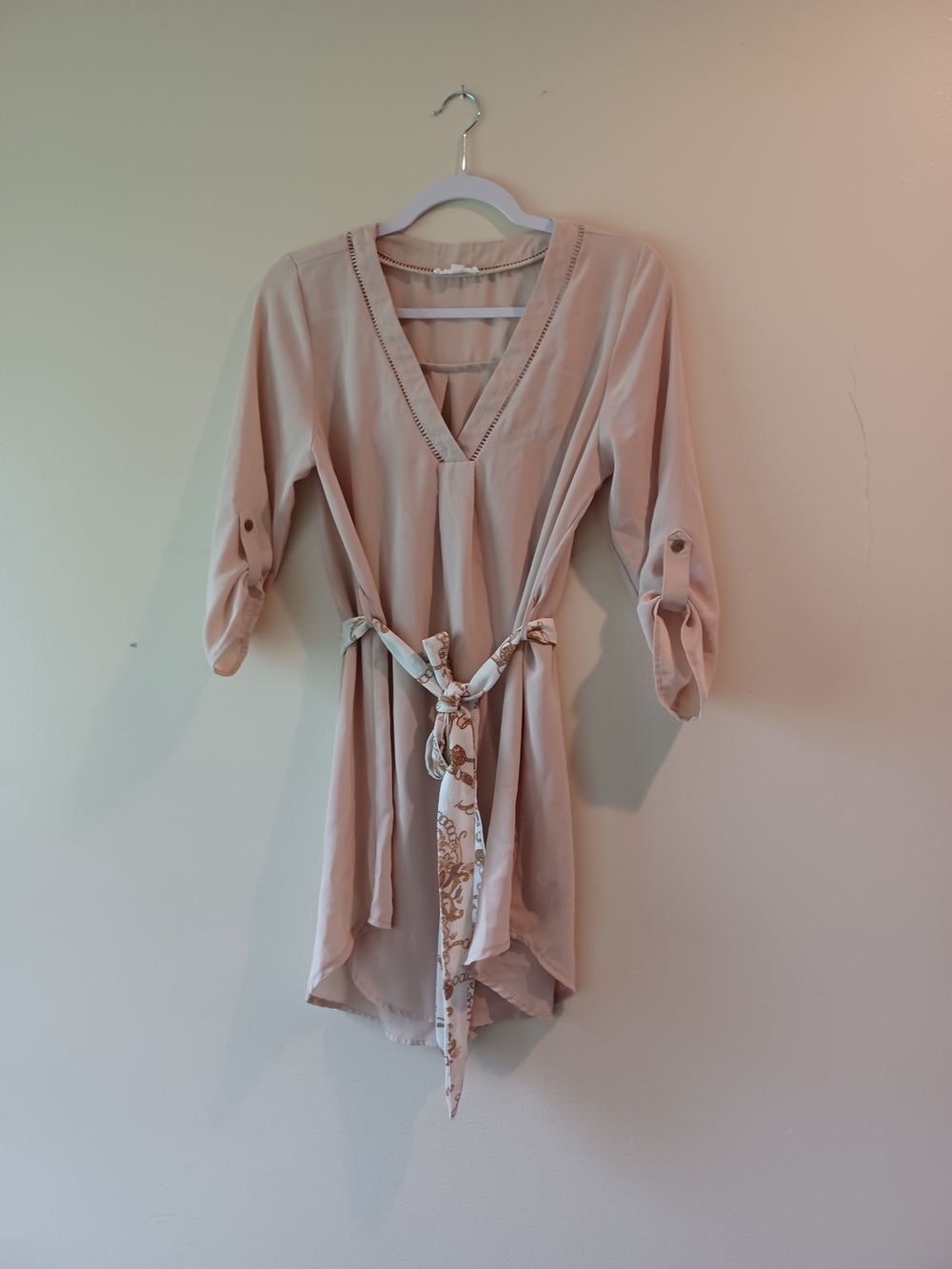 Mine Cream Midi V-Neck Tie-Waist Dress Size M